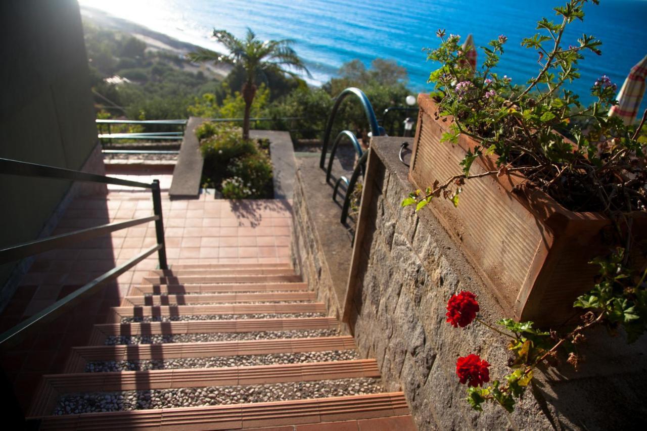 Beach Of Eden Cefalu' Экстерьер фото